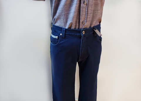 SYKES | Trim-fitting 95% cotton Denim Jean